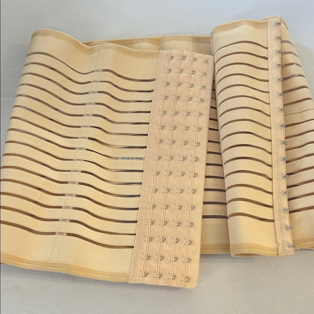Beige Cream  Nude Waist Cincher or Corset sz 3X never used
